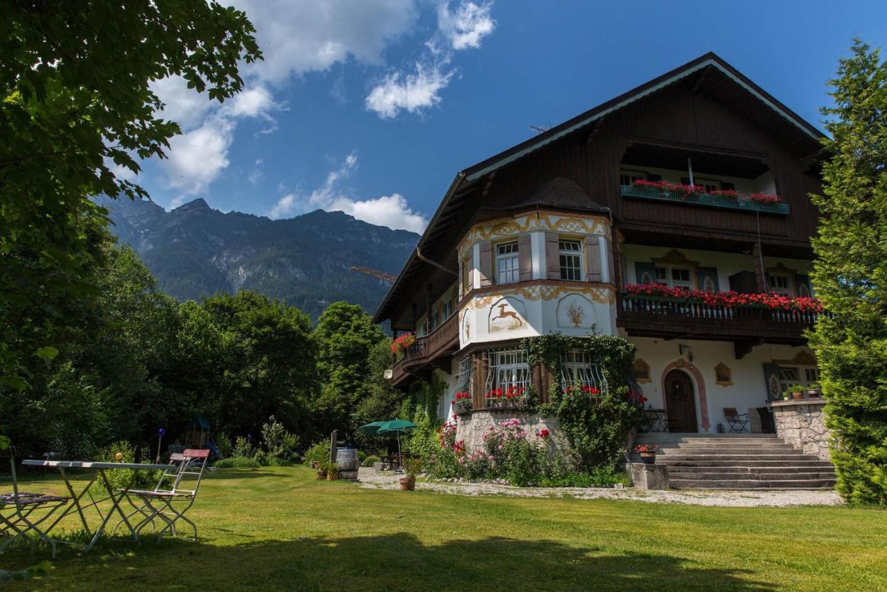 Gastehaus Hohe Tannen Hotel Гармиш-Партенкирхен Екстериор снимка